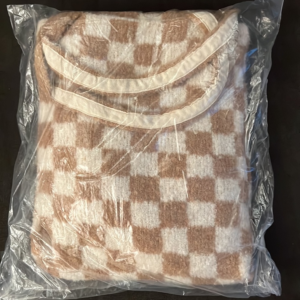 Free People Checkers Carry On Scarf Set - Picture 4 of 5